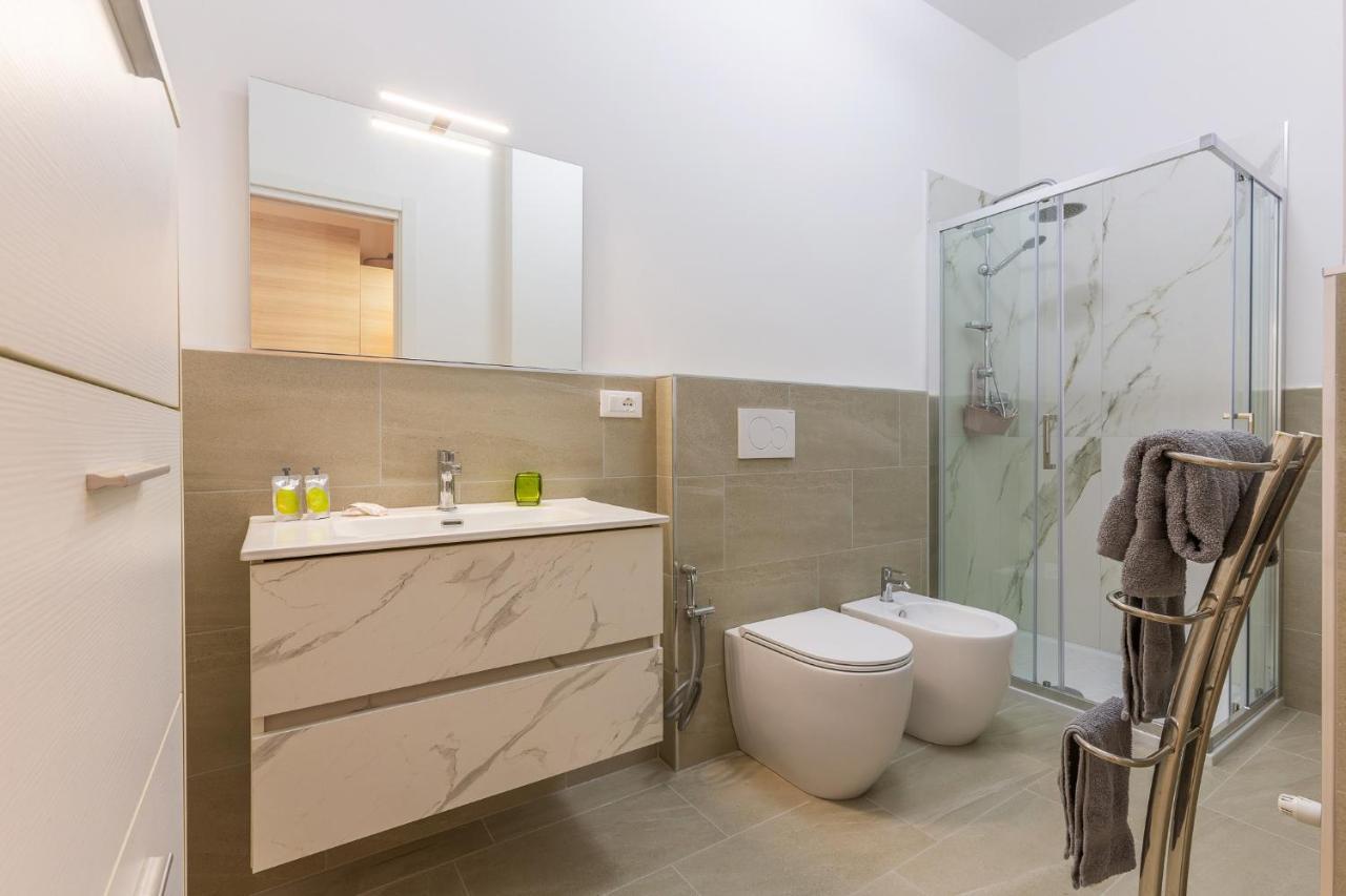 San Donato Fiere Essential Apartment W/Parking Bolonia Exterior foto