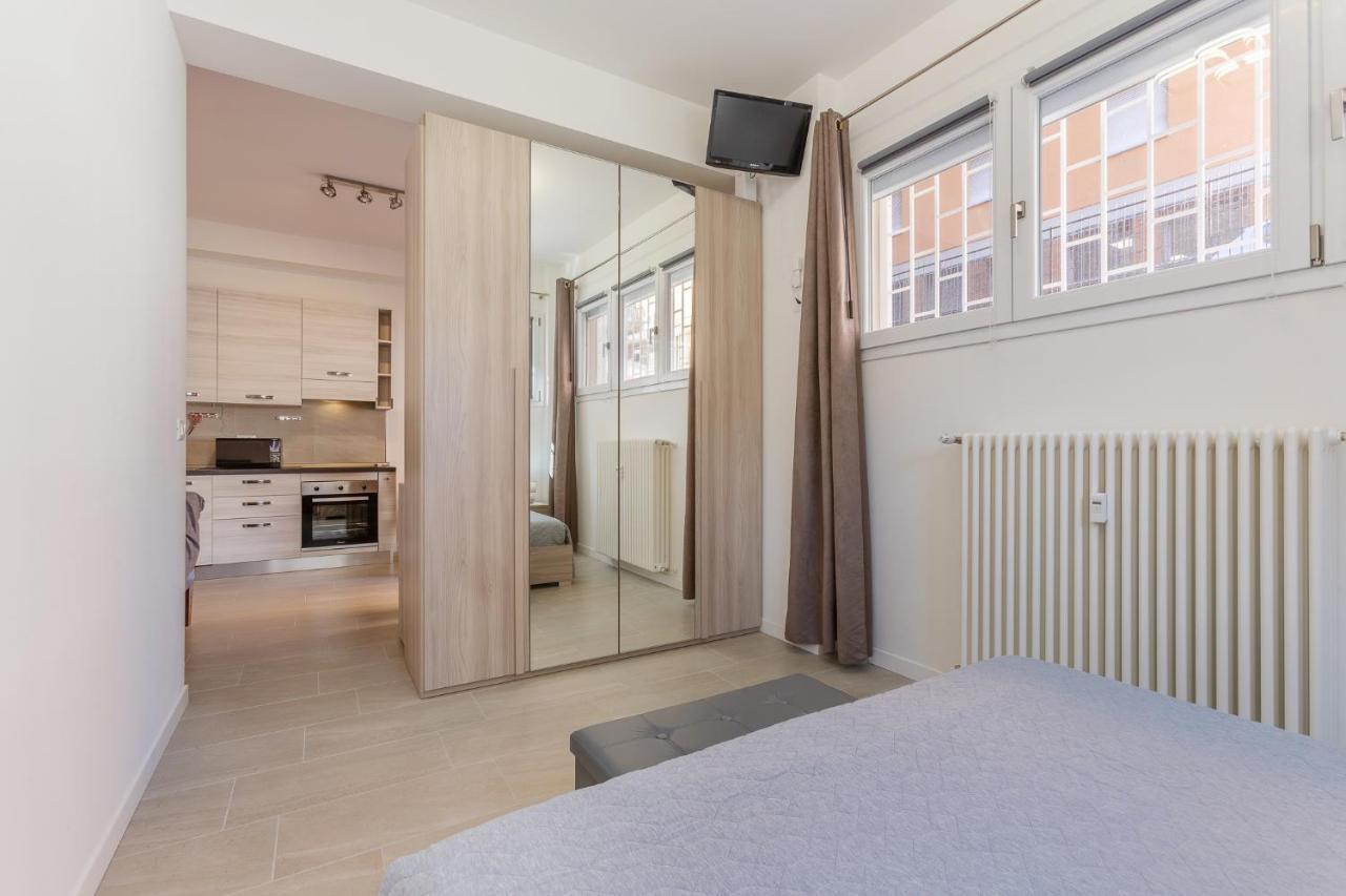 San Donato Fiere Essential Apartment W/Parking Bolonia Exterior foto