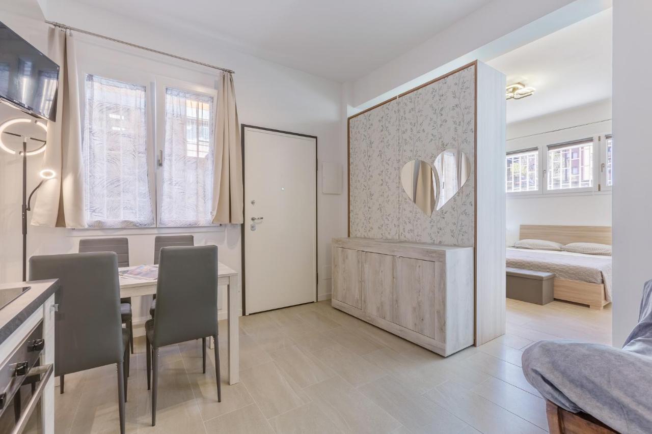 San Donato Fiere Essential Apartment W/Parking Bolonia Exterior foto