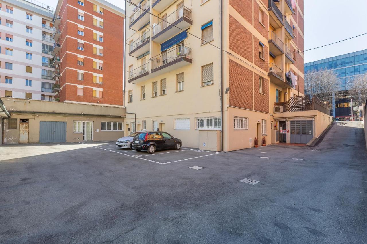 San Donato Fiere Essential Apartment W/Parking Bolonia Exterior foto